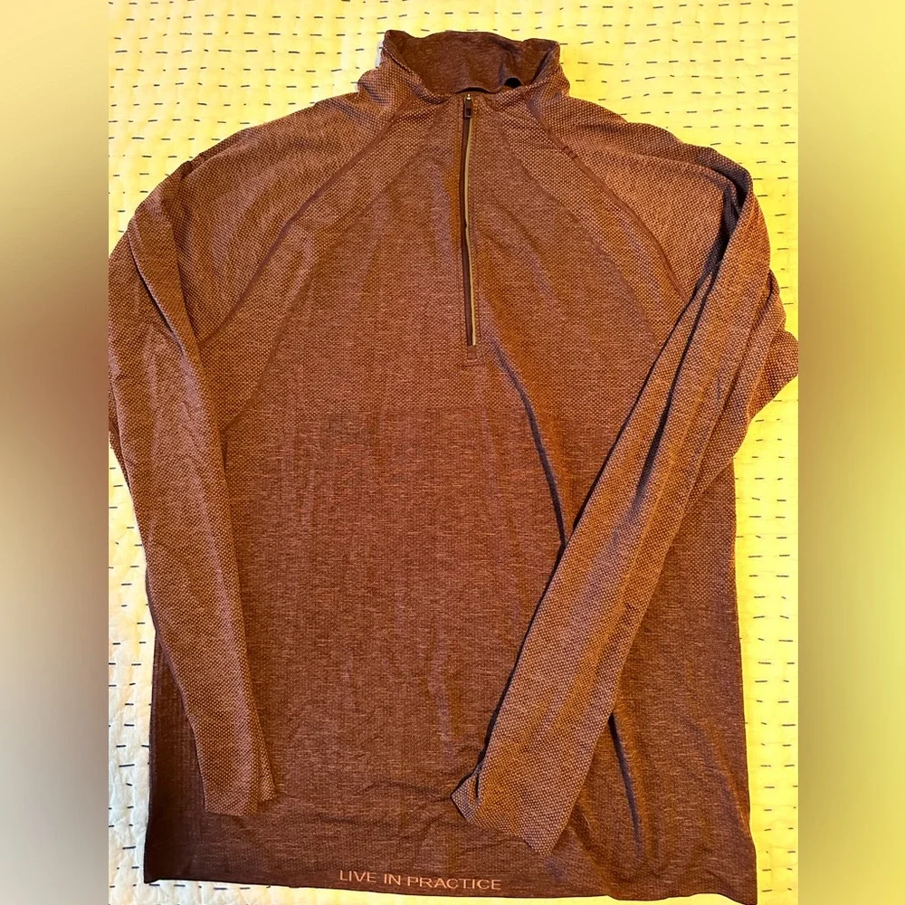 Men’s Large Lululemon Maroon Metal Tech Midweight Half Zip. - Picture 1 of 5